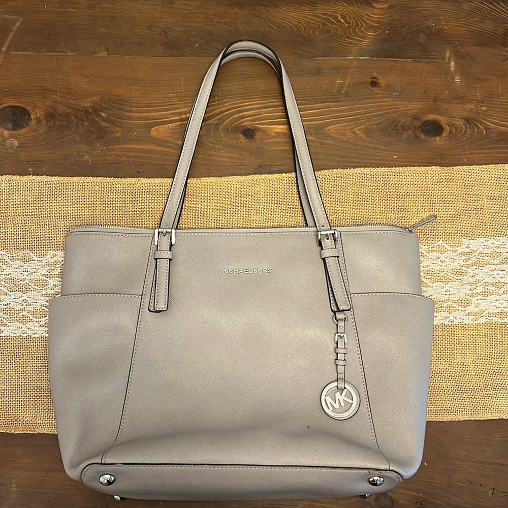 Michael Kors grey laptop purse